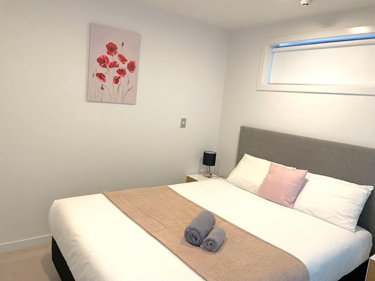 Modern 2 Bedroom Apartment 1 Minute To Skytower オークランド エクステリア 写真