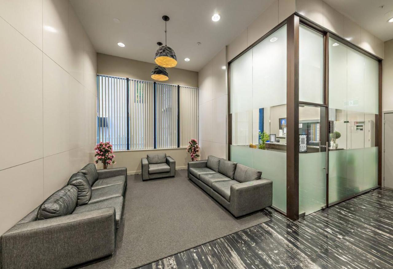 Modern 2 Bedroom Apartment 1 Minute To Skytower オークランド エクステリア 写真