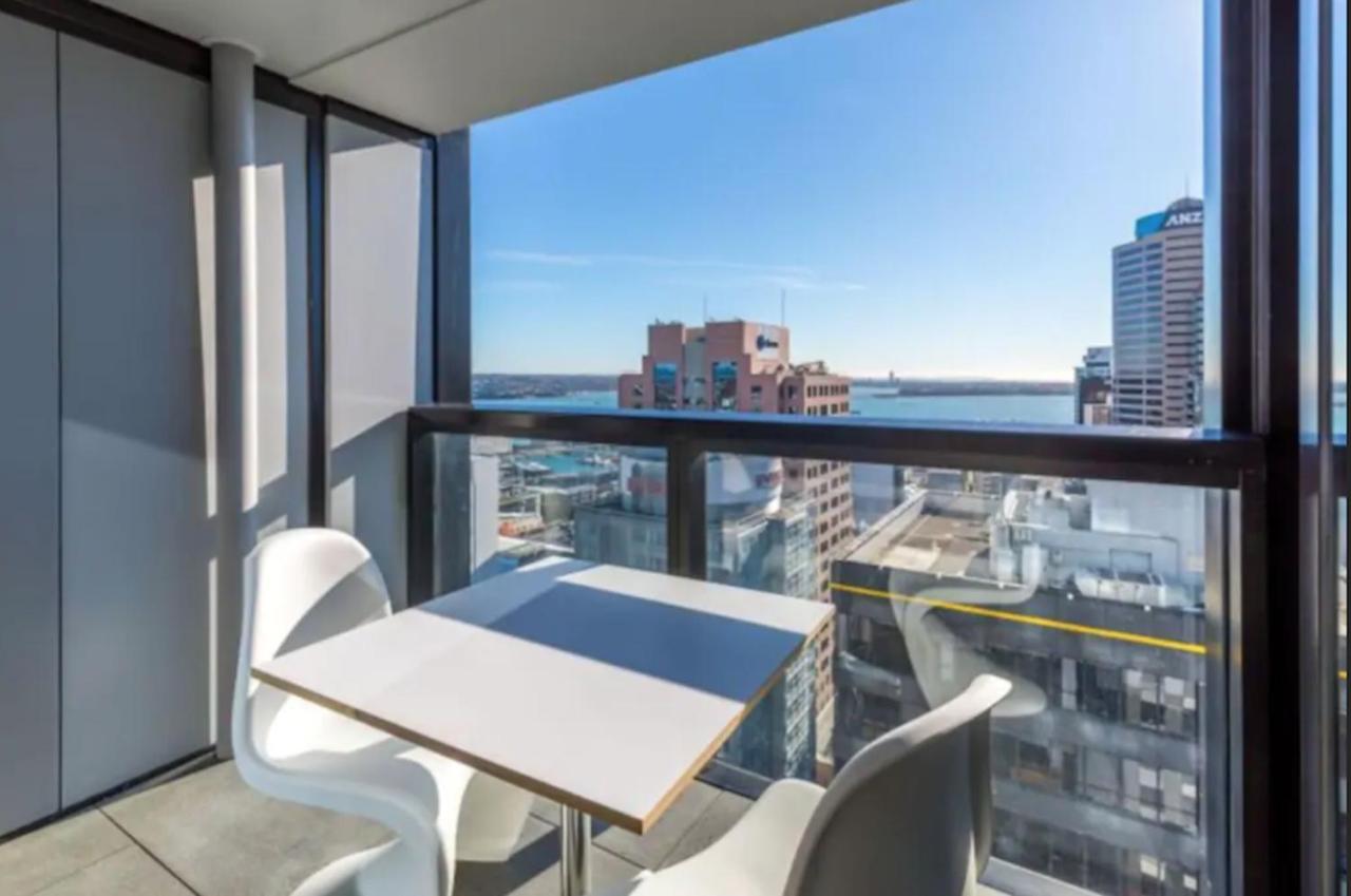 Modern 2 Bedroom Apartment 1 Minute To Skytower オークランド エクステリア 写真