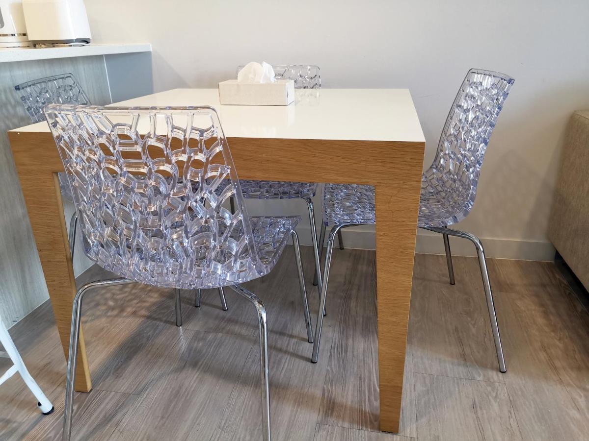 Modern 2 Bedroom Apartment 1 Minute To Skytower オークランド エクステリア 写真