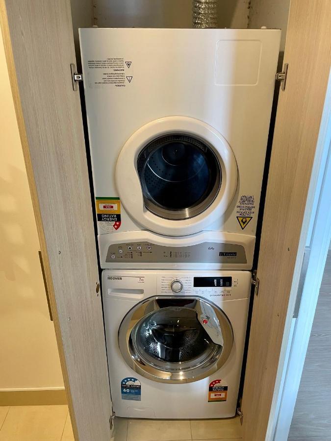 Modern 2 Bedroom Apartment 1 Minute To Skytower オークランド エクステリア 写真