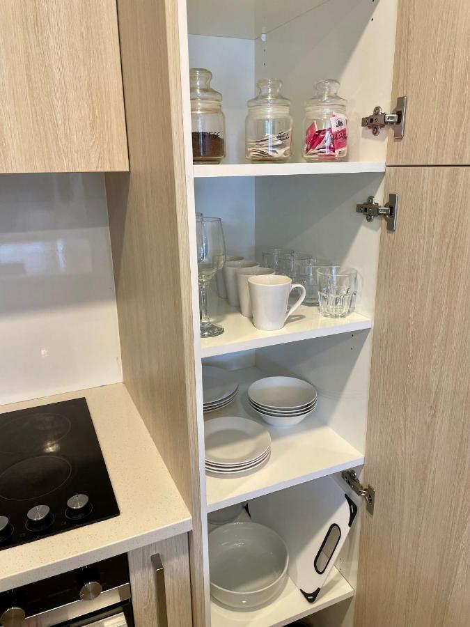 Modern 2 Bedroom Apartment 1 Minute To Skytower オークランド エクステリア 写真